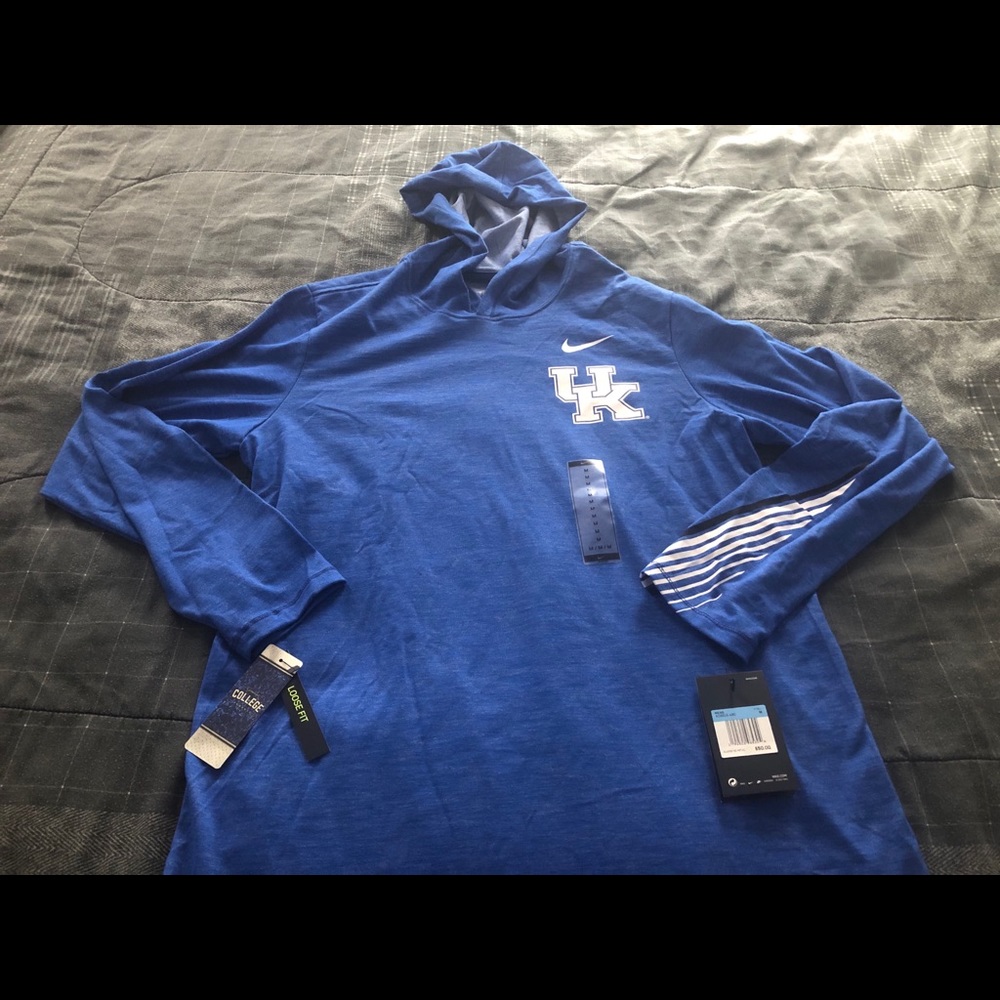 Kentucky Wildcats Nike shirt